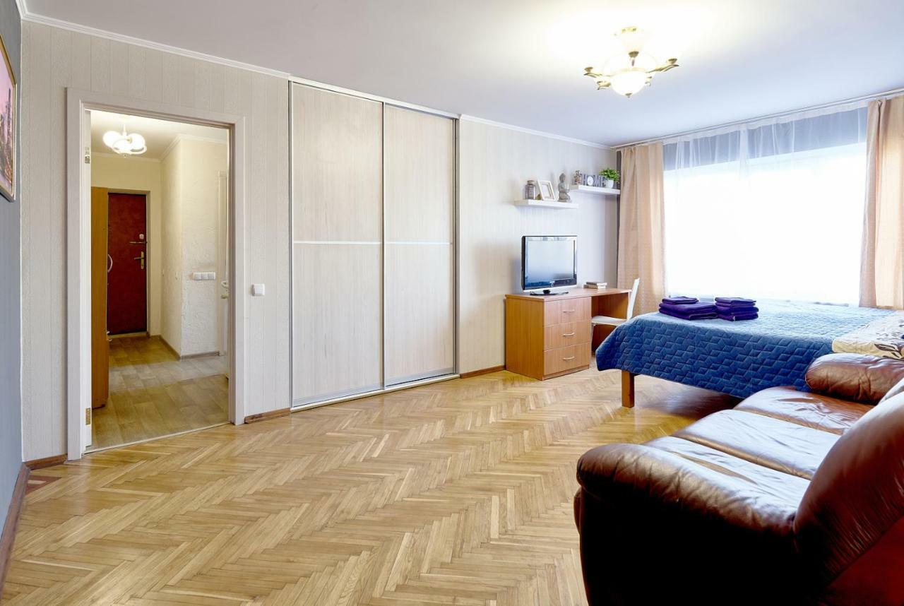 l3-82 MAIN STREET- MODERN NEW THREE 3 SEPARATE 3BEDROOMS 100 m2 - CENTRAL LOCATION, METRO PALACE OF SPORTS - GULLIVER MALL, ARENA CITY Kijów Zewnętrze zdjęcie