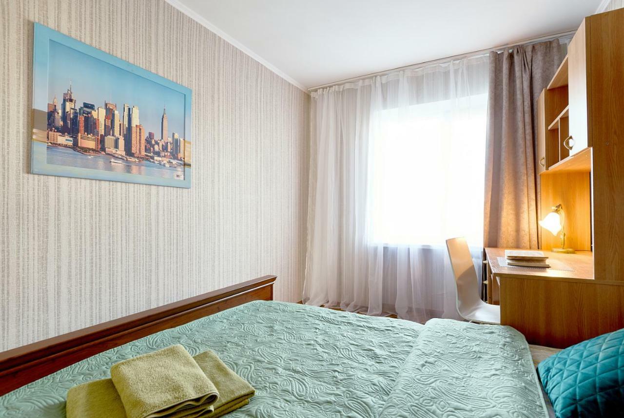 l3-82 MAIN STREET- MODERN NEW THREE 3 SEPARATE 3BEDROOMS 100 m2 - CENTRAL LOCATION, METRO PALACE OF SPORTS - GULLIVER MALL, ARENA CITY Kijów Zewnętrze zdjęcie