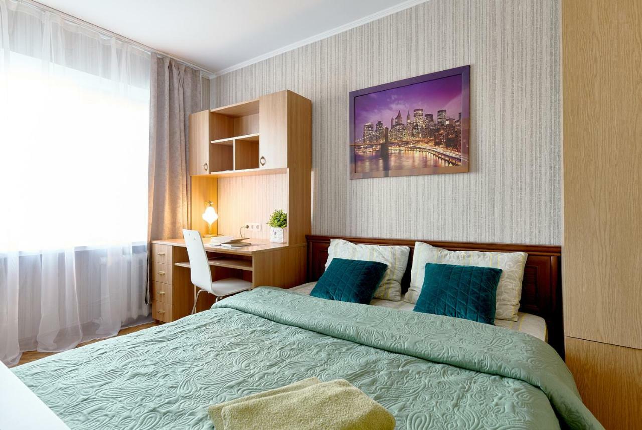 l3-82 MAIN STREET- MODERN NEW THREE 3 SEPARATE 3BEDROOMS 100 m2 - CENTRAL LOCATION, METRO PALACE OF SPORTS - GULLIVER MALL, ARENA CITY Kijów Zewnętrze zdjęcie