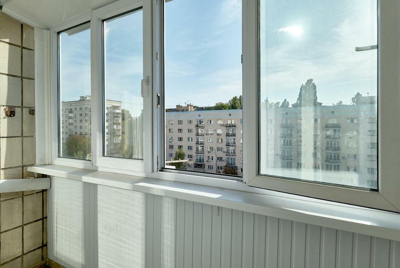 l3-82 MAIN STREET- MODERN NEW THREE 3 SEPARATE 3BEDROOMS 100 m2 - CENTRAL LOCATION, METRO PALACE OF SPORTS - GULLIVER MALL, ARENA CITY Kijów Zewnętrze zdjęcie